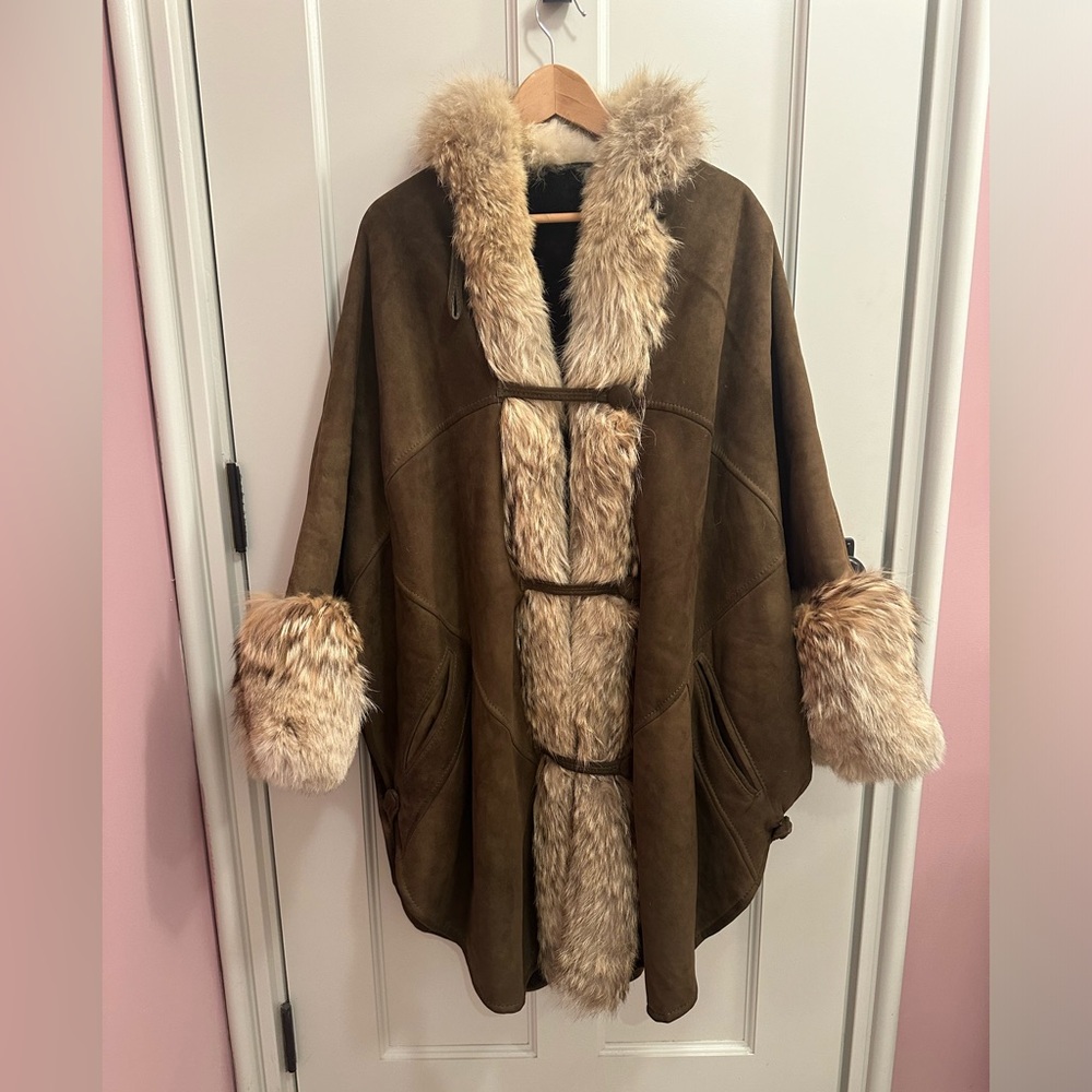 COPY - Loringhoven Vintage Fur Trim Shearling winter Poncho Coat.